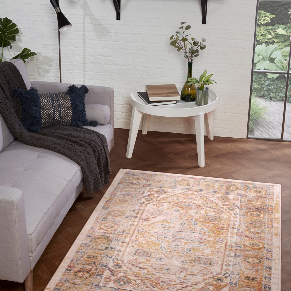 Nova 8879 Traditional Rug in Cream